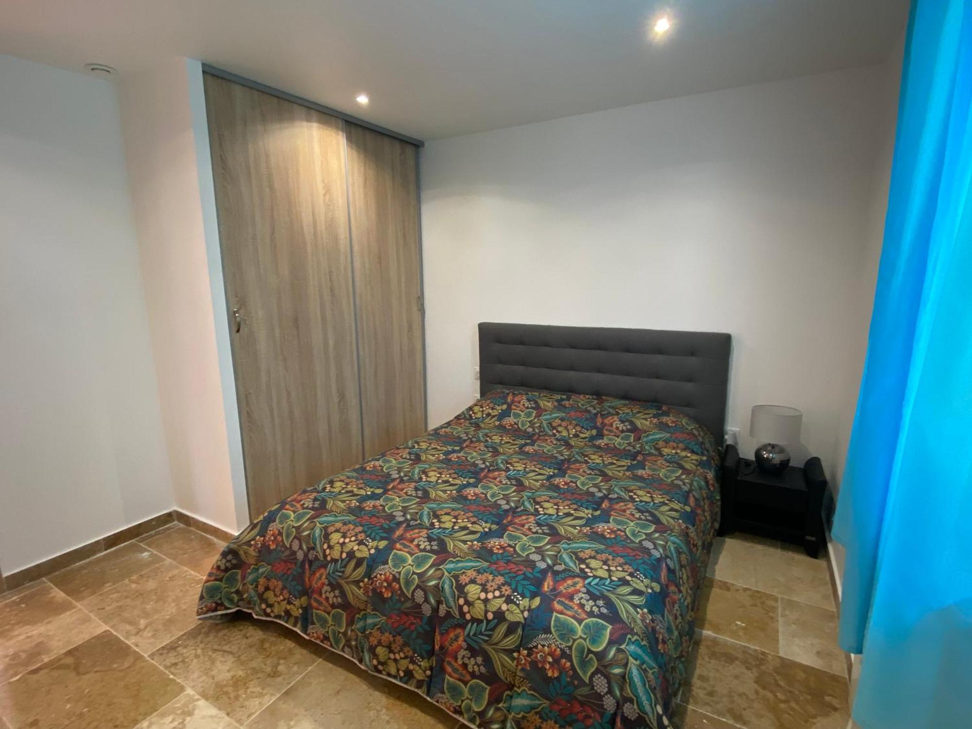 Agreable Dependance 3 Pieces Villa Saint-Maximin Buitenkant foto